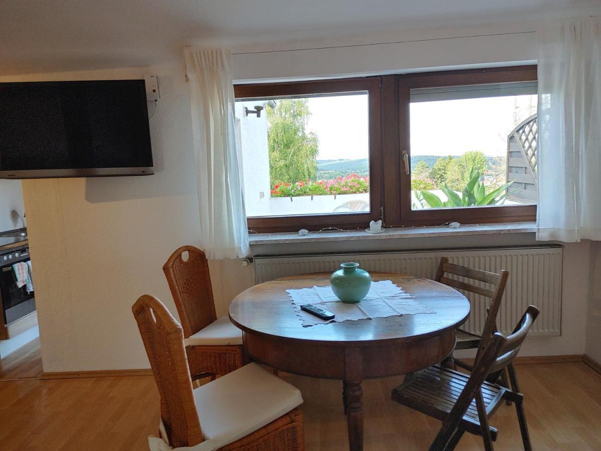Ferienwohnung Mit Aussicht Sarrebruck Exterior foto