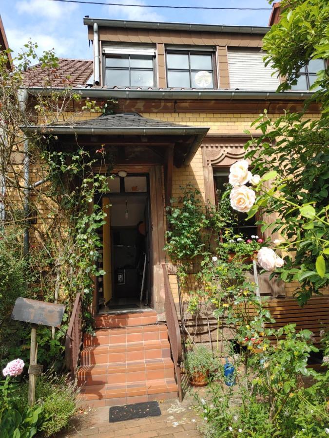 Ferienwohnung Mit Aussicht Sarrebruck Exterior foto