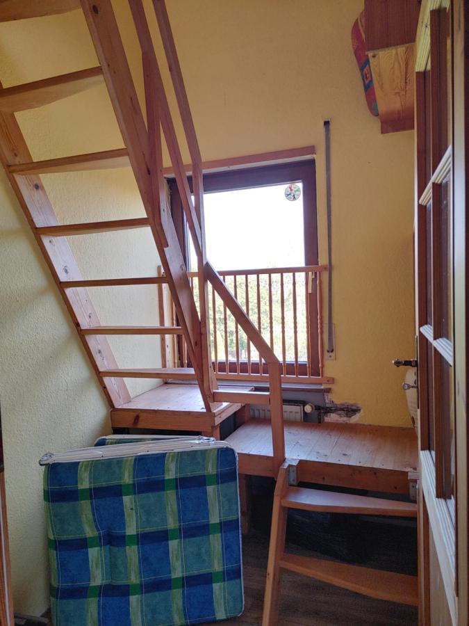 Ferienwohnung Mit Aussicht Sarrebruck Exterior foto